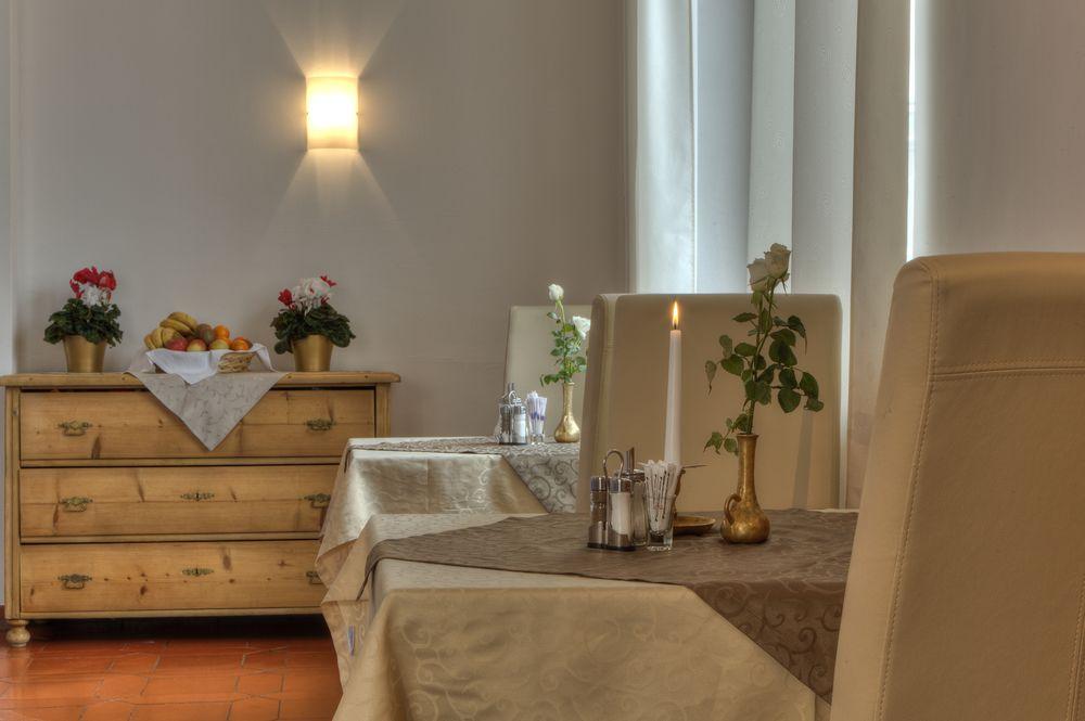 Hotel Koegele Mit Restaurant Bei Innsbruck Axamer Lizum