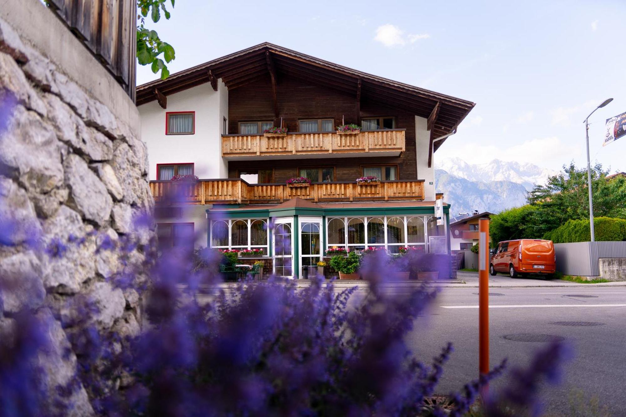 Koegele Mit Restaurant Bei Innsbruck Axamer Lizum Hotel
